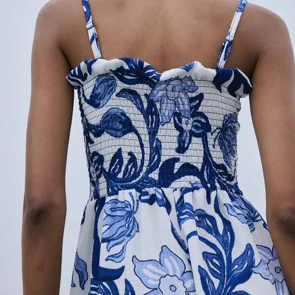 Blue and White smocked floral dress in Medium. Worn once. Perfect for Greece! 🇬🇷 - Picture 7 of 13